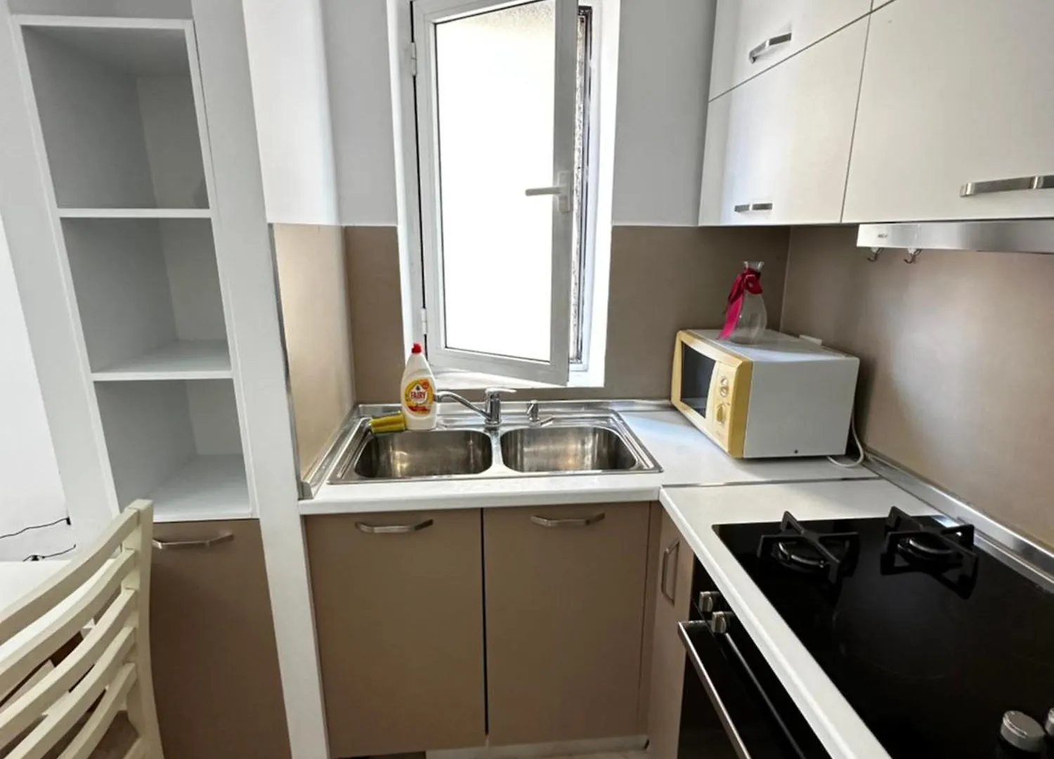 Drions Apartment. 3 Bedroom Tirana Apartment