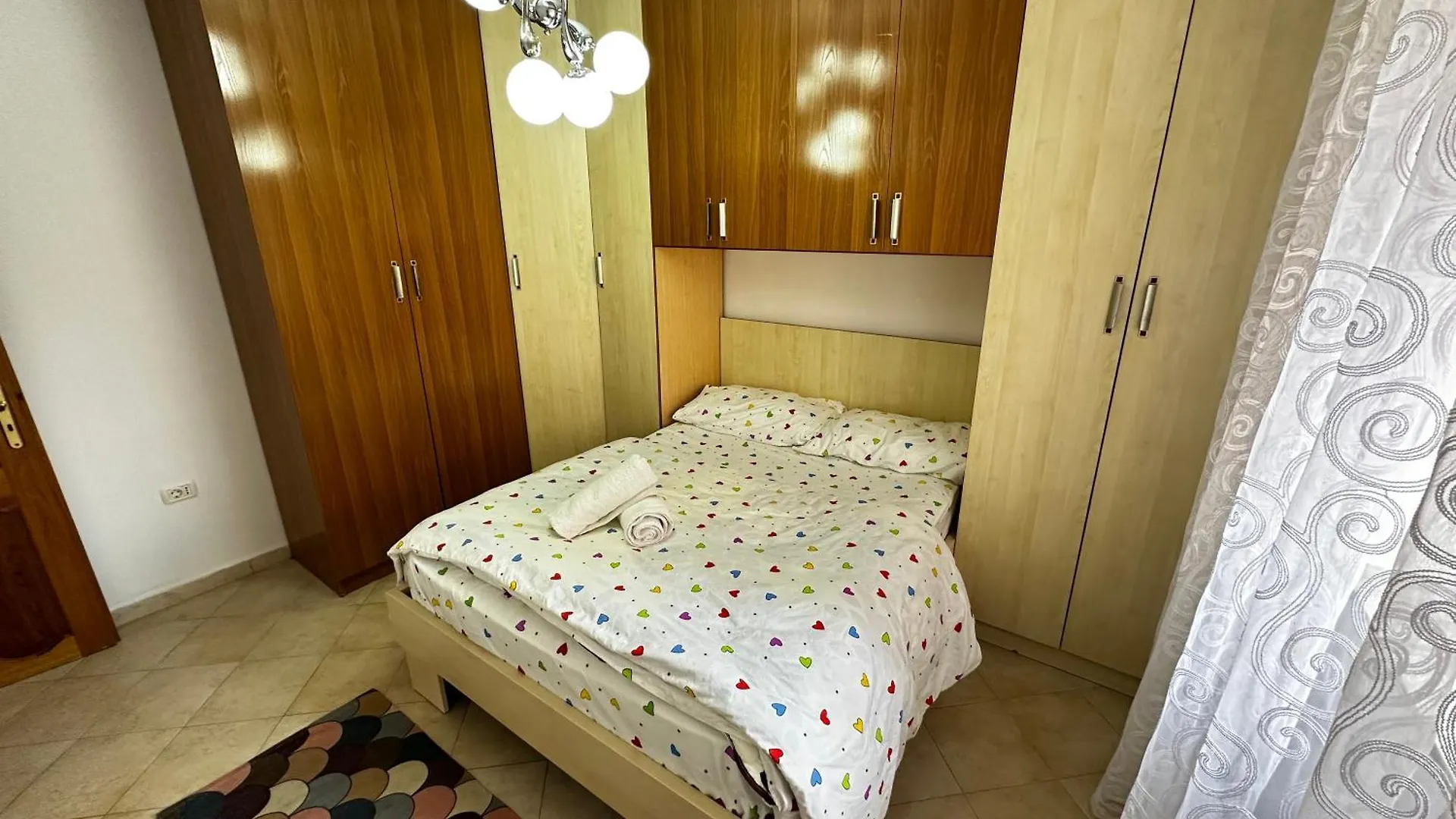 Drions Apartment. 3 Bedroom Tirana 0*,  Albania